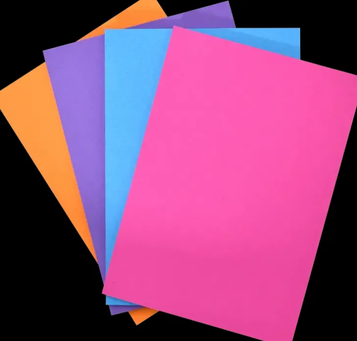 Askartelukortti A6 220 Gsm Trendilajitelma 40 Kpl/Pss