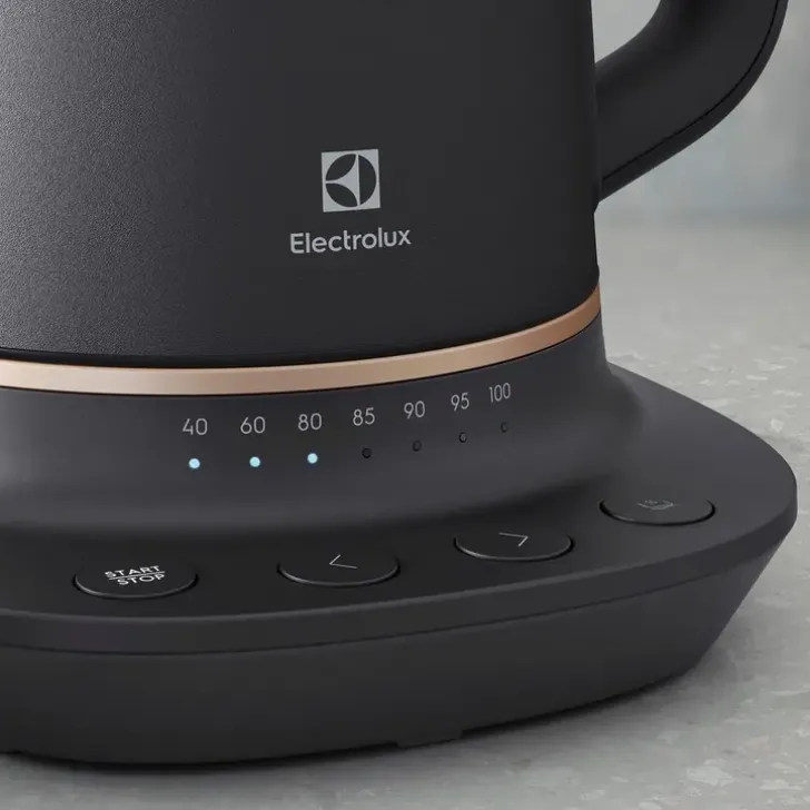 Electrolux Vedenkeitin E7K1-6Bp