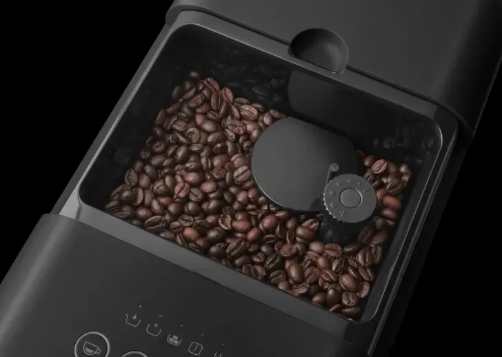 Smeg Bcc01Blmeu Kahviautomaatti, Musta