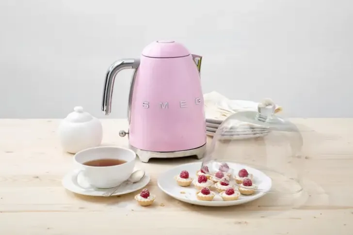 Smeg Klf03Pkeu Vedenkeitin Pinkki